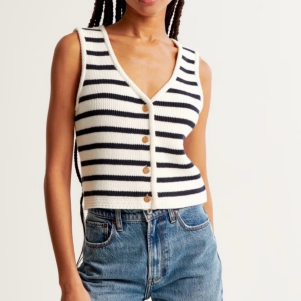 Abercrombie & Fitch Mara Button-up sweater vest, navy cream stripes, gold button